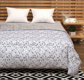 Modern White Leaf Reversible Comforter – Double Bed Quilt | Lightweight All Season Bedding