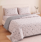 Soft Pink Minimal Print Comforter Set – Lightweight Reversible Quilt for Double Bed