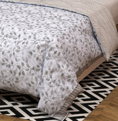 Modern White Leaf Reversible Comforter – Double Bed Quilt | Lightweight All Season Bedding